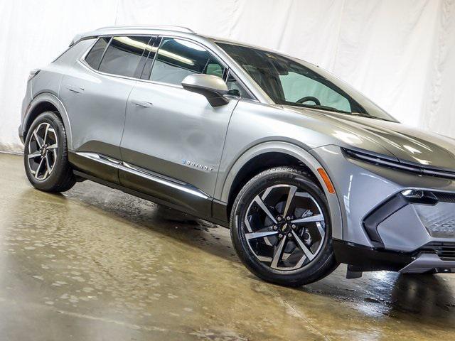 new 2025 Chevrolet Equinox car, priced at $41,743