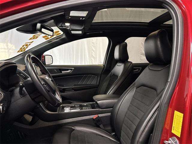 used 2022 Ford Edge car, priced at $28,000