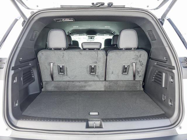 new 2026 Chevrolet Traverse car, priced at $47,219