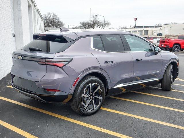 new 2025 Chevrolet Equinox car, priced at $45,890