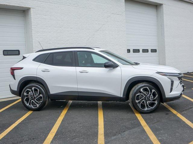 new 2025 Chevrolet Trax car, priced at $25,940