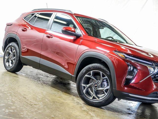 new 2025 Chevrolet Trax car, priced at $24,485