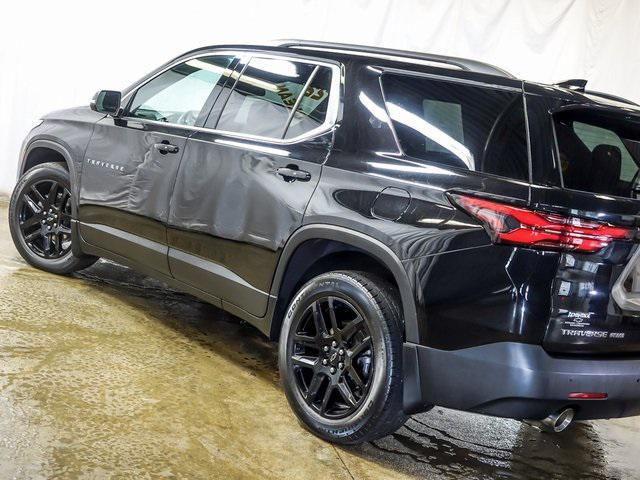 used 2022 Chevrolet Traverse car, priced at $28,500