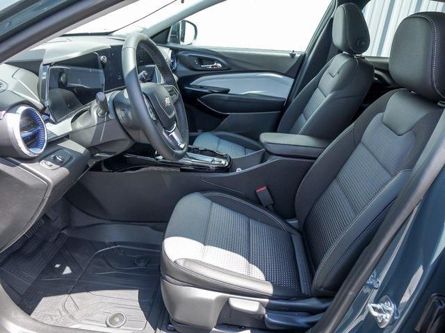 new 2025 Chevrolet Trax car, priced at $24,205