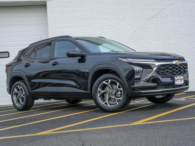 new 2025 Chevrolet Trax car, priced at $24,735