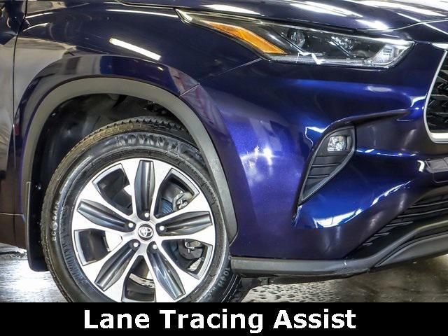 used 2021 Toyota Highlander car, priced at $32,972