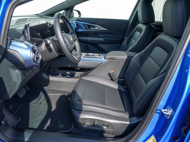 new 2025 Chevrolet Equinox EV car, priced at $40,639