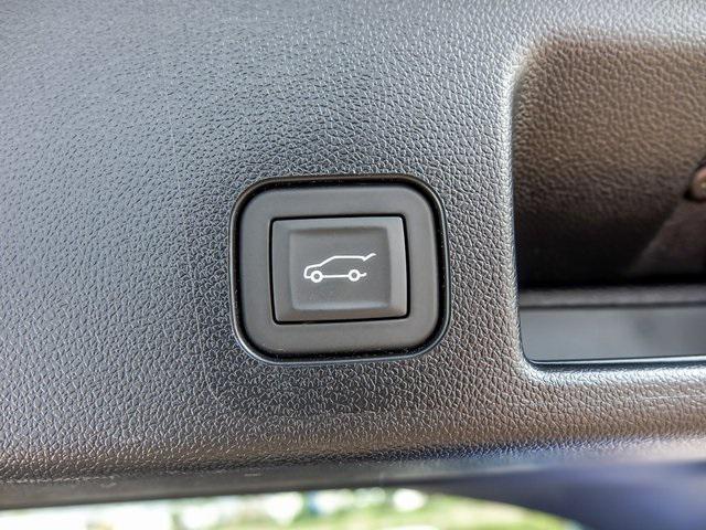 new 2025 Chevrolet Equinox EV car, priced at $40,639