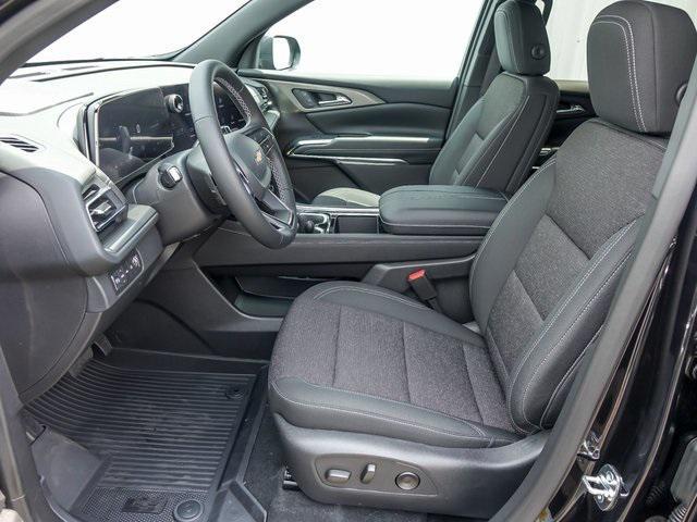 new 2025 Chevrolet Traverse car, priced at $43,348