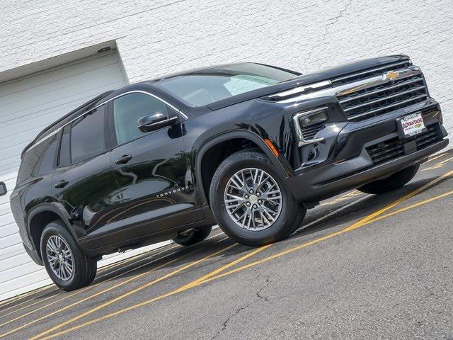 new 2025 Chevrolet Traverse car, priced at $43,348