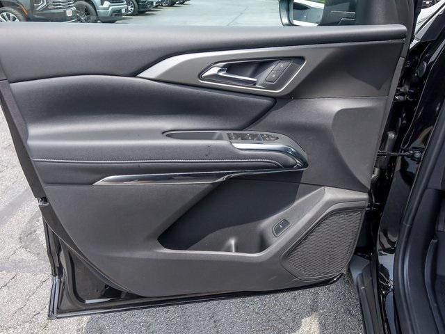 new 2025 Chevrolet Traverse car, priced at $43,348