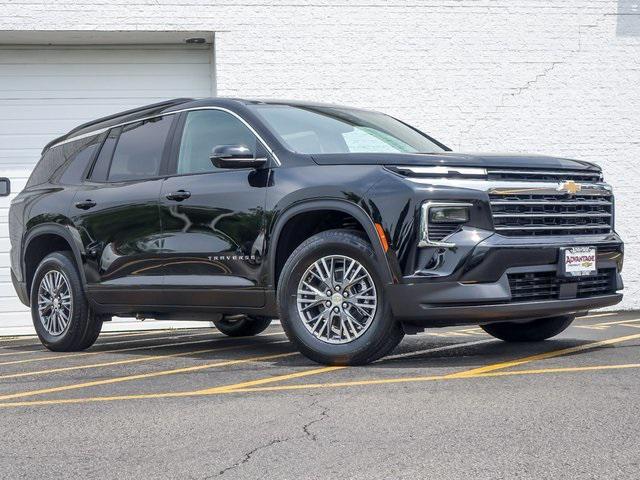 new 2025 Chevrolet Traverse car, priced at $43,348