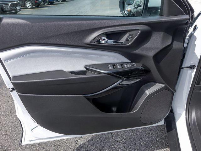 new 2025 Chevrolet Trax car, priced at $24,977