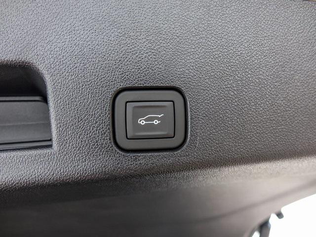 new 2026 Chevrolet Traverse car, priced at $48,134