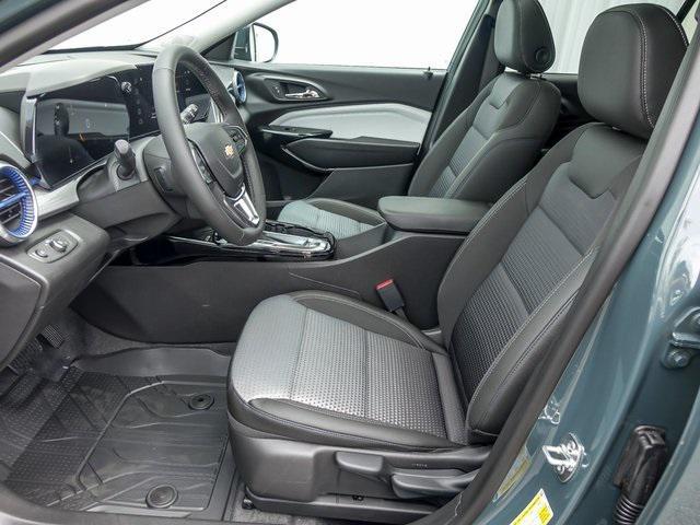 new 2025 Chevrolet Trax car, priced at $25,046