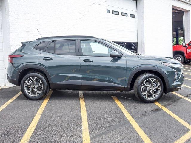 new 2025 Chevrolet Trax car, priced at $25,046