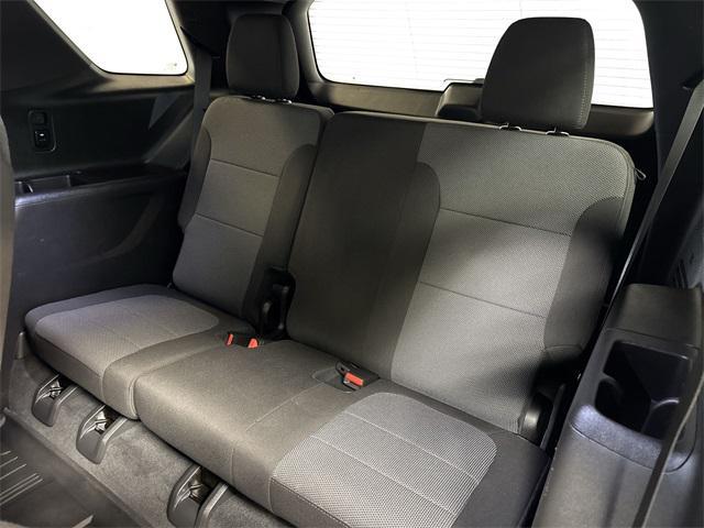 used 2023 Chevrolet Traverse car, priced at $30,732