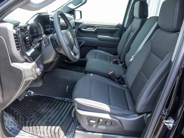new 2025 Chevrolet Silverado 1500 car, priced at $47,137