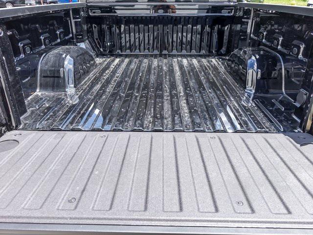 new 2025 Chevrolet Silverado 1500 car, priced at $47,137