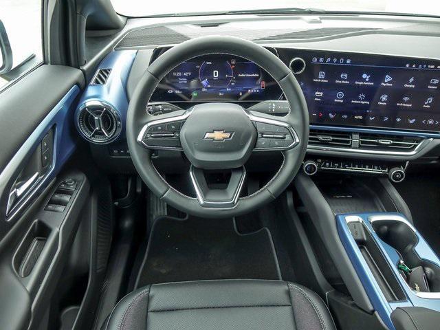 new 2025 Chevrolet Equinox EV car, priced at $40,264