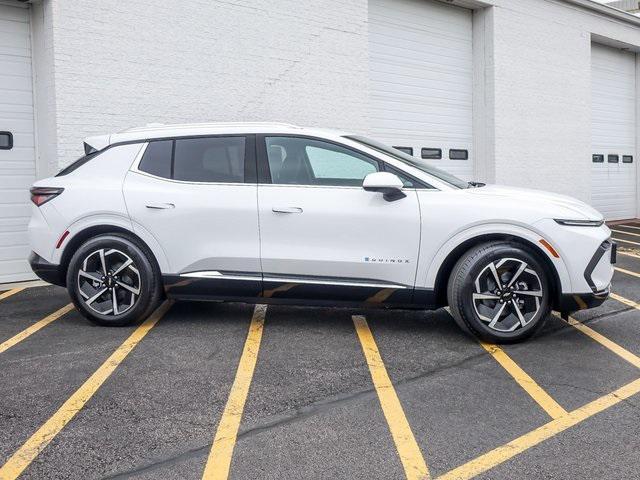 new 2025 Chevrolet Equinox EV car, priced at $40,264