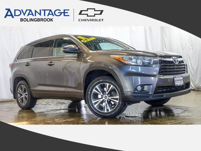 used 2016 Toyota Highlander car, priced at $23,400