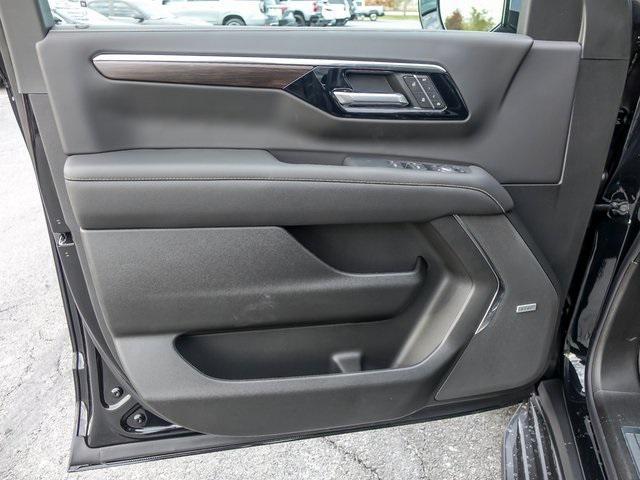 new 2026 Chevrolet Suburban car, priced at $86,195