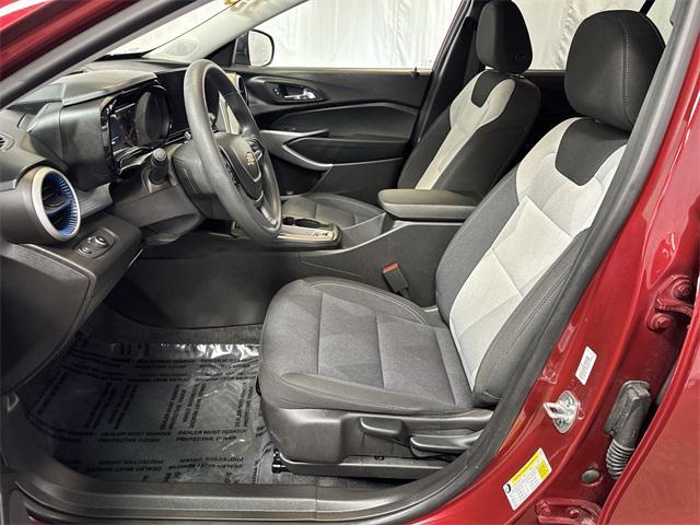 used 2025 Chevrolet Trax car, priced at $22,502