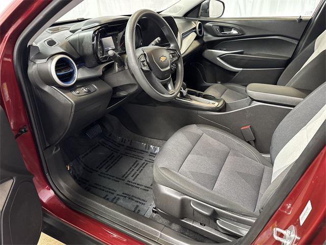 used 2025 Chevrolet Trax car, priced at $22,502