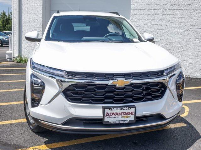 new 2025 Chevrolet Trax car, priced at $22,649