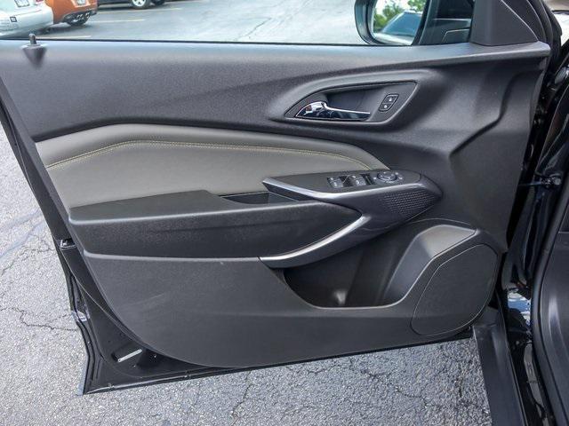 new 2025 Chevrolet Trax car, priced at $25,068