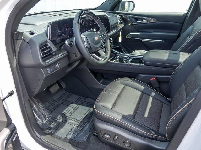 new 2025 Chevrolet Traverse car, priced at $57,996