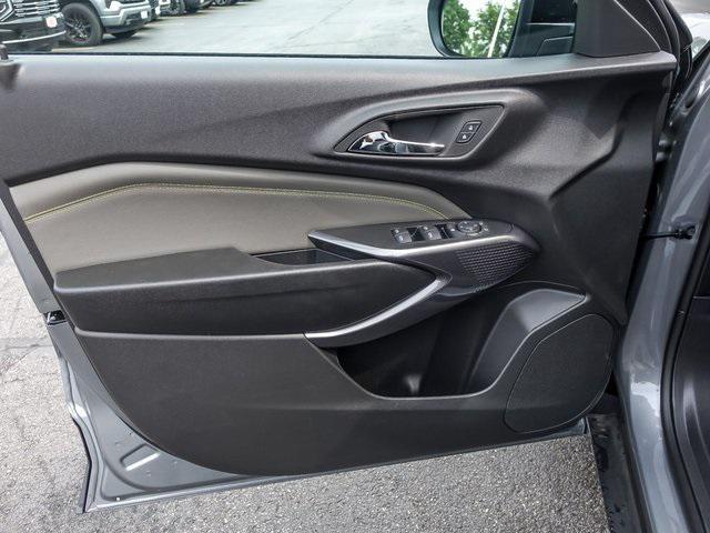 new 2025 Chevrolet Trax car, priced at $25,747