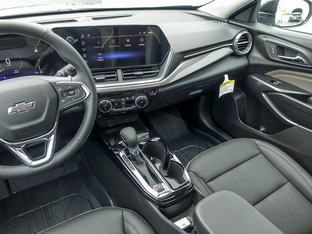 new 2025 Chevrolet Trax car, priced at $25,747