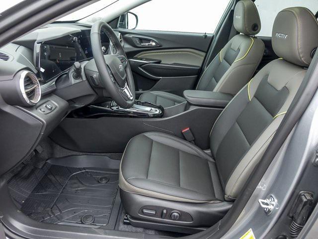 new 2025 Chevrolet Trax car, priced at $25,747