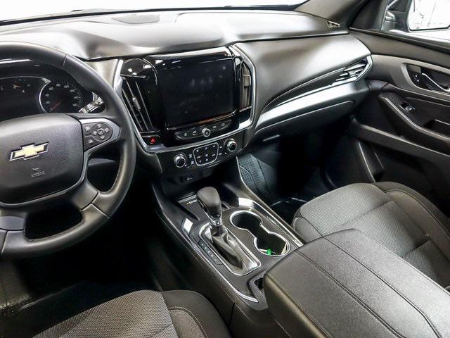 used 2023 Chevrolet Traverse car, priced at $32,300
