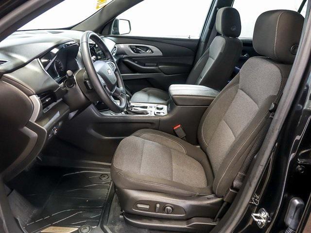used 2023 Chevrolet Traverse car, priced at $32,300