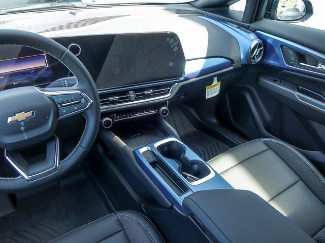 new 2025 Chevrolet Equinox EV car, priced at $39,470