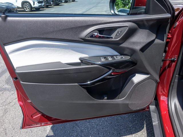 new 2025 Chevrolet Trax car, priced at $22,649