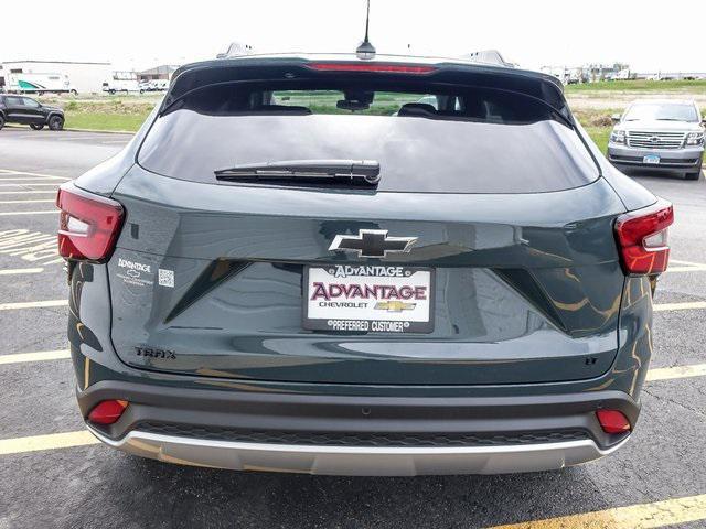 new 2025 Chevrolet Trax car, priced at $24,977