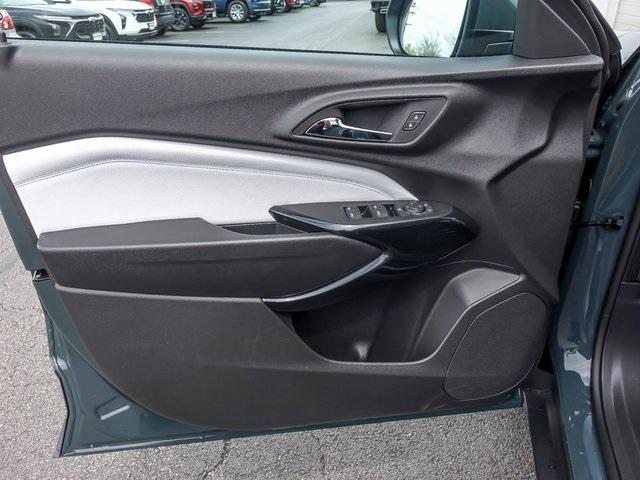 new 2025 Chevrolet Trax car, priced at $24,977