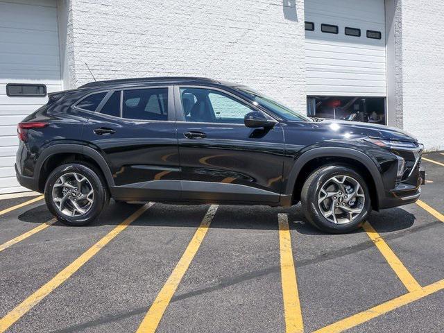 new 2025 Chevrolet Trax car, priced at $24,205