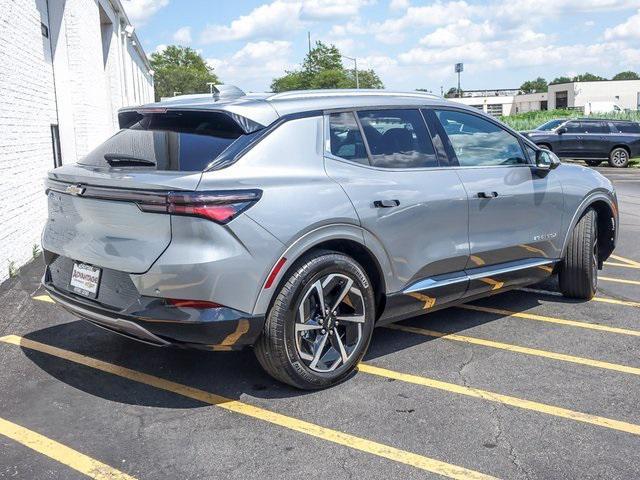 new 2025 Chevrolet Equinox EV car, priced at $40,622