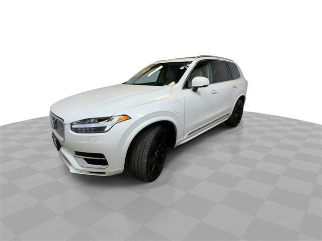 used 2022 Volvo XC90 Recharge Plug-In Hybrid car, priced at $34,895