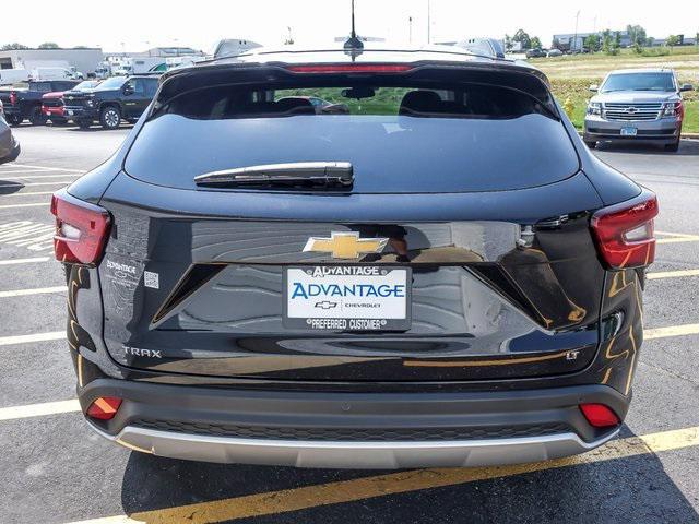 new 2025 Chevrolet Trax car, priced at $24,205