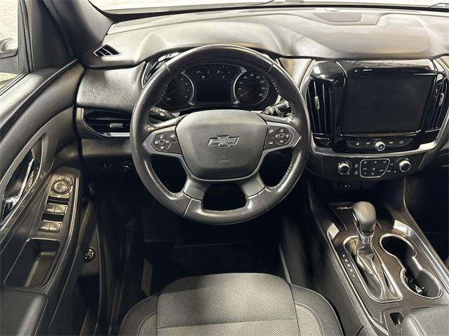 used 2022 Chevrolet Traverse car, priced at $27,400