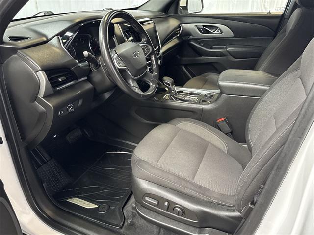 used 2022 Chevrolet Traverse car, priced at $27,400