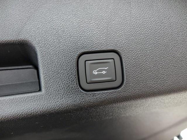 new 2025 Chevrolet Traverse car, priced at $41,467