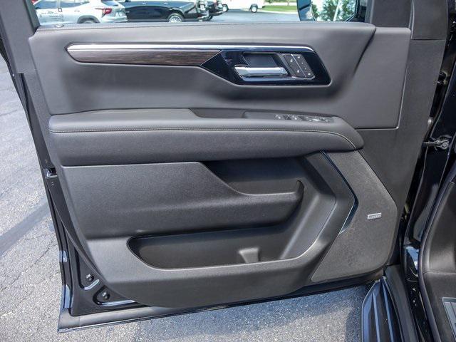 new 2025 Chevrolet Suburban car, priced at $76,906