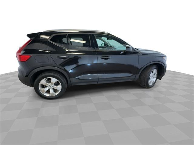 used 2020 Volvo XC40 car, priced at $21,300